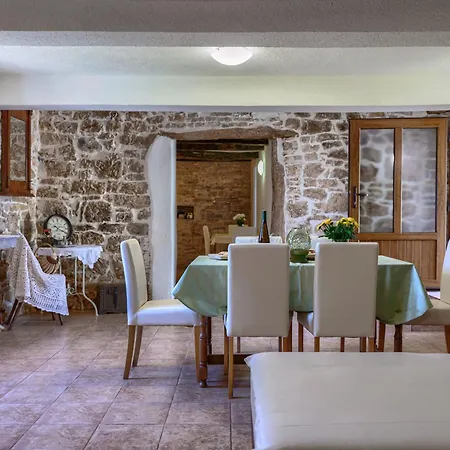 Holiday home Ana - Pzn328 By Interhome *