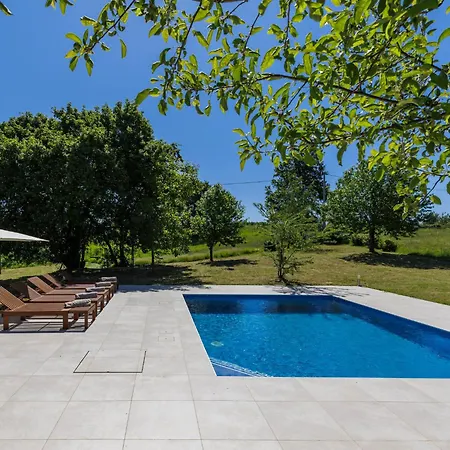 Holiday home Ana - Pzn328 By Interhome